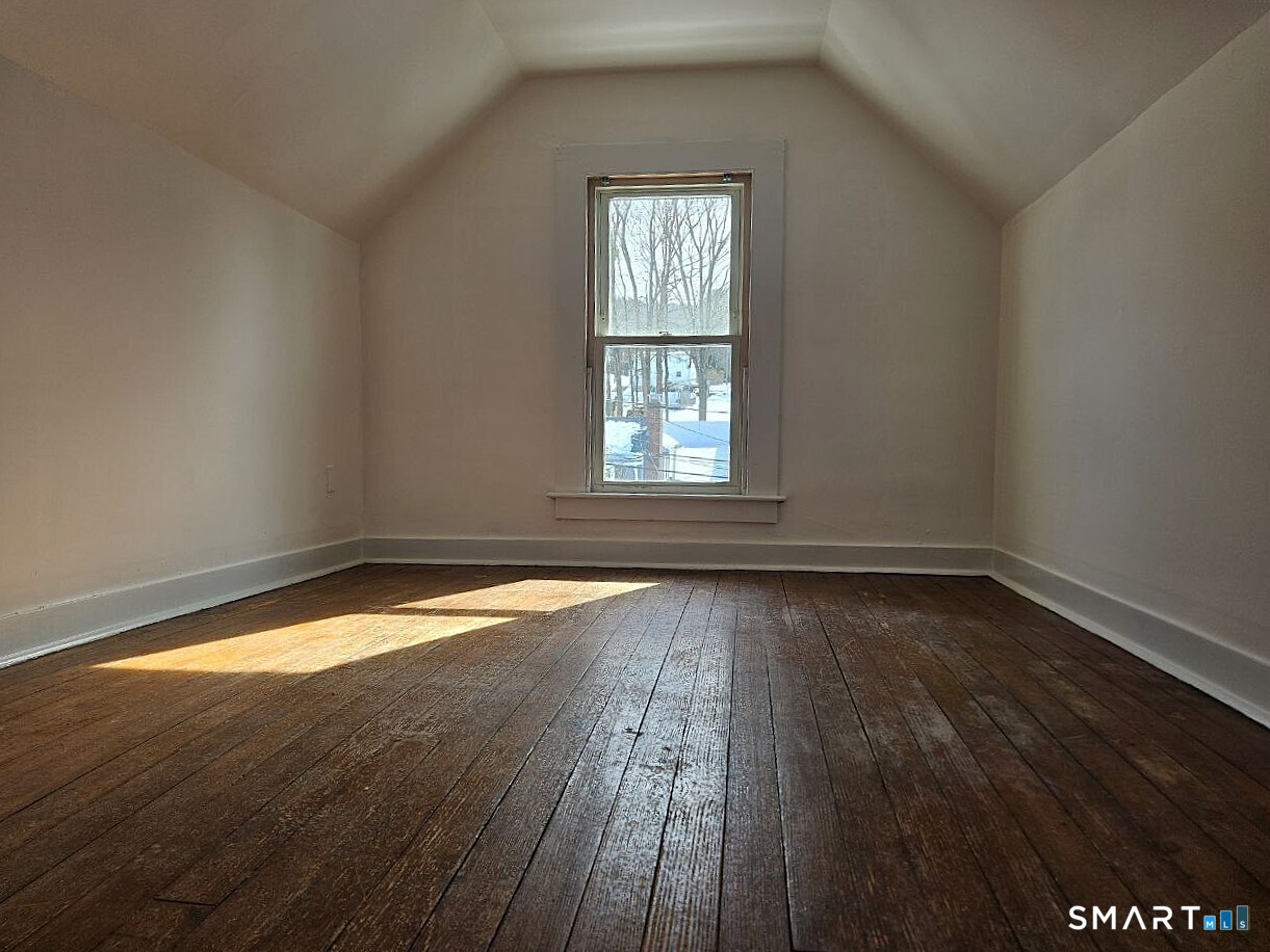 21 Sigourney Street Bristol CT 06010