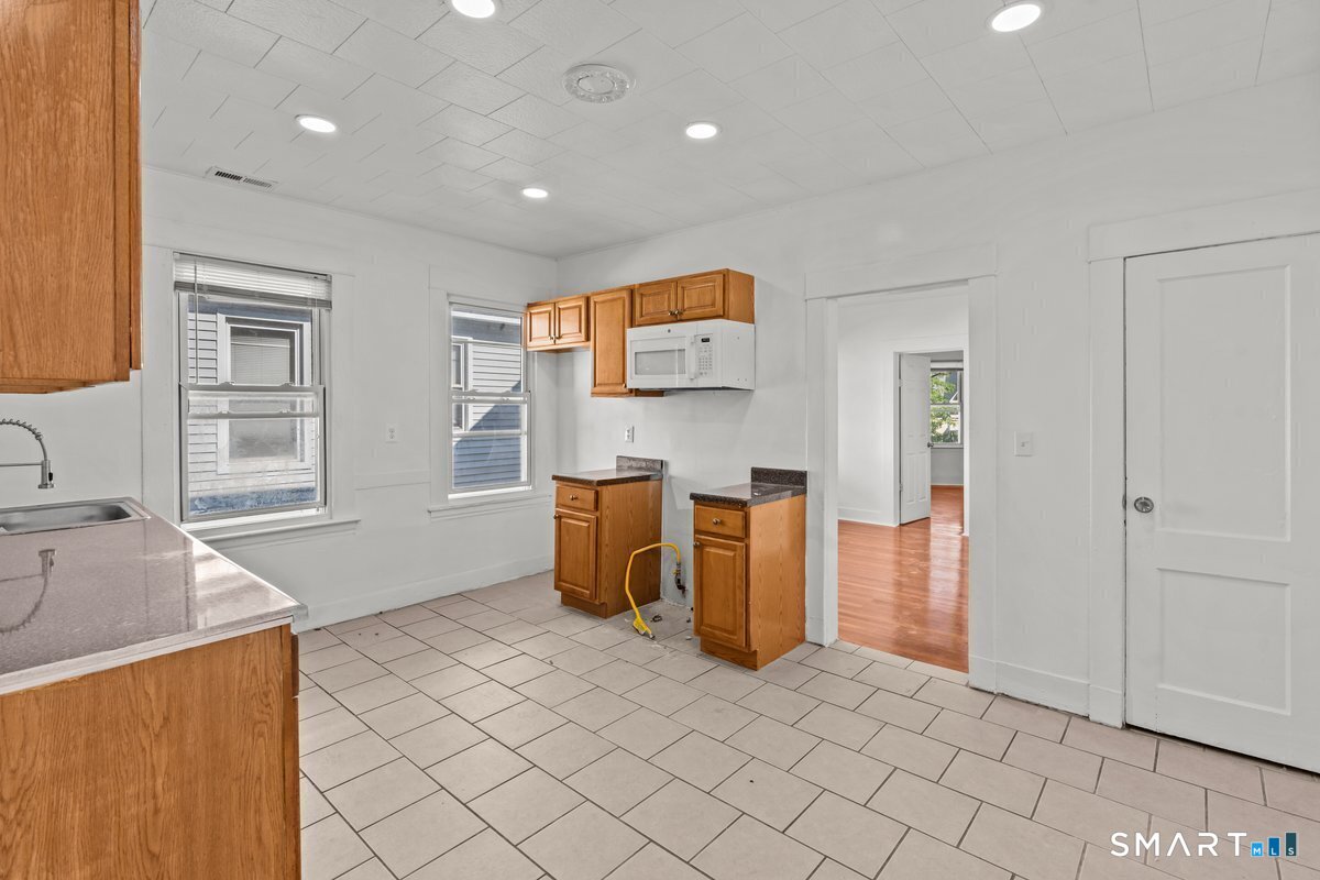56 Blake Street New Haven CT 06511