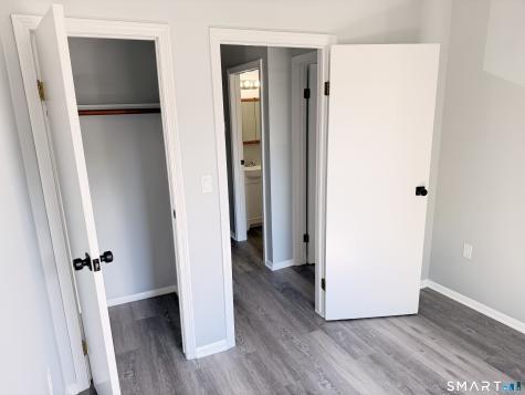 17 Enfield Street Hartford CT 06112