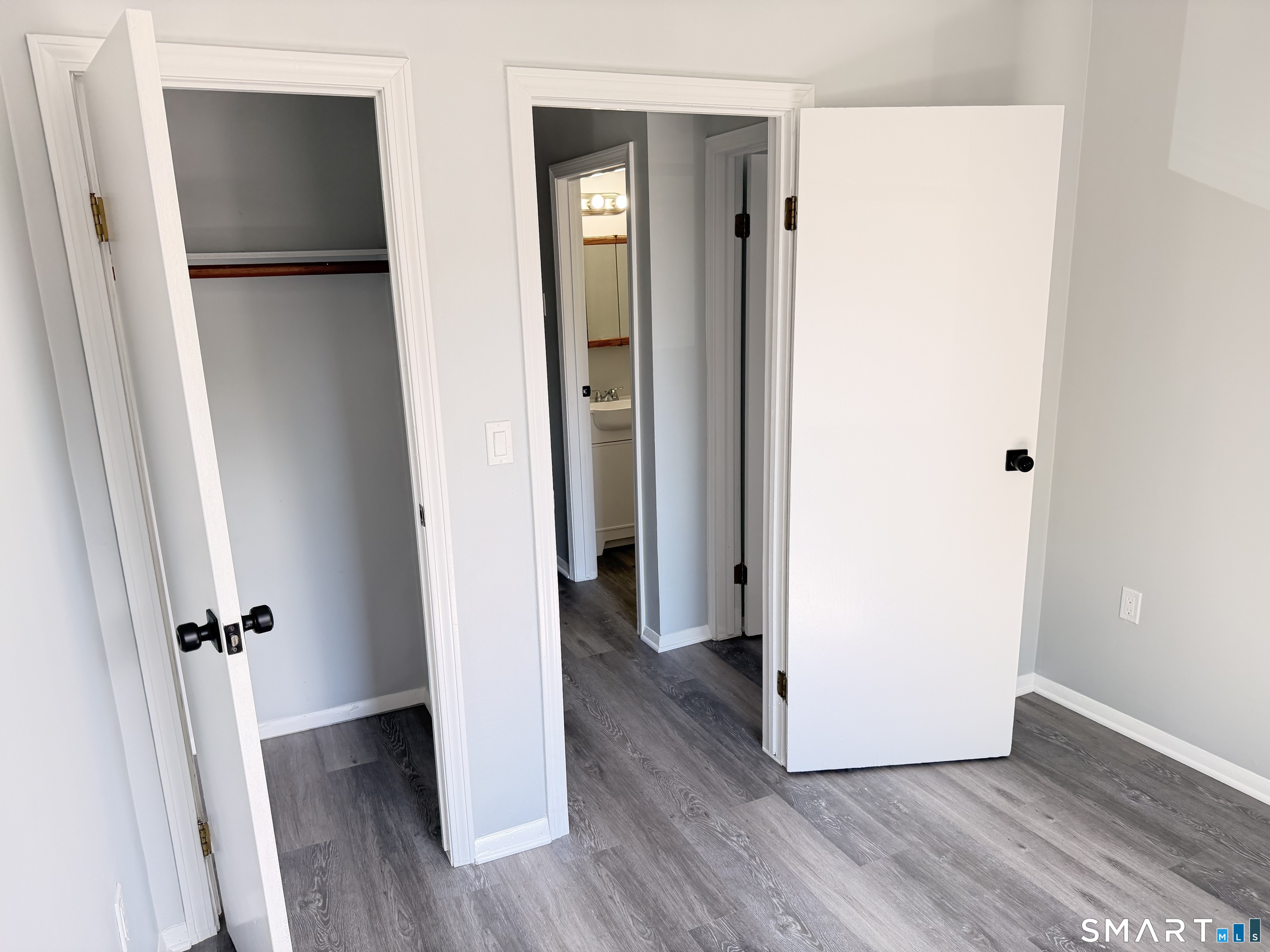 17 Enfield Street Hartford CT 06112