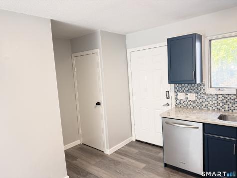 17 Enfield Street Hartford CT 06112