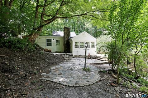 37 Peaceable Street Redding CT 06896