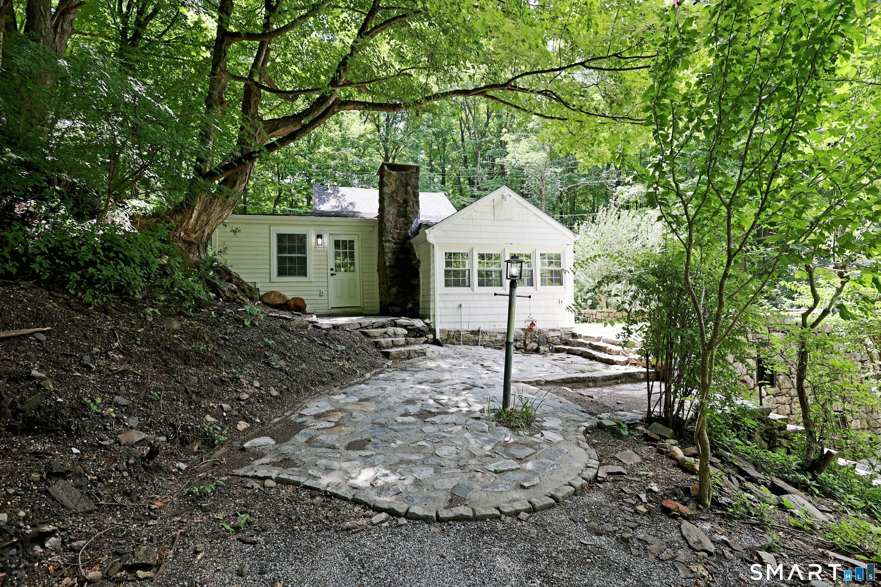 37 Peaceable Street Redding CT 06896