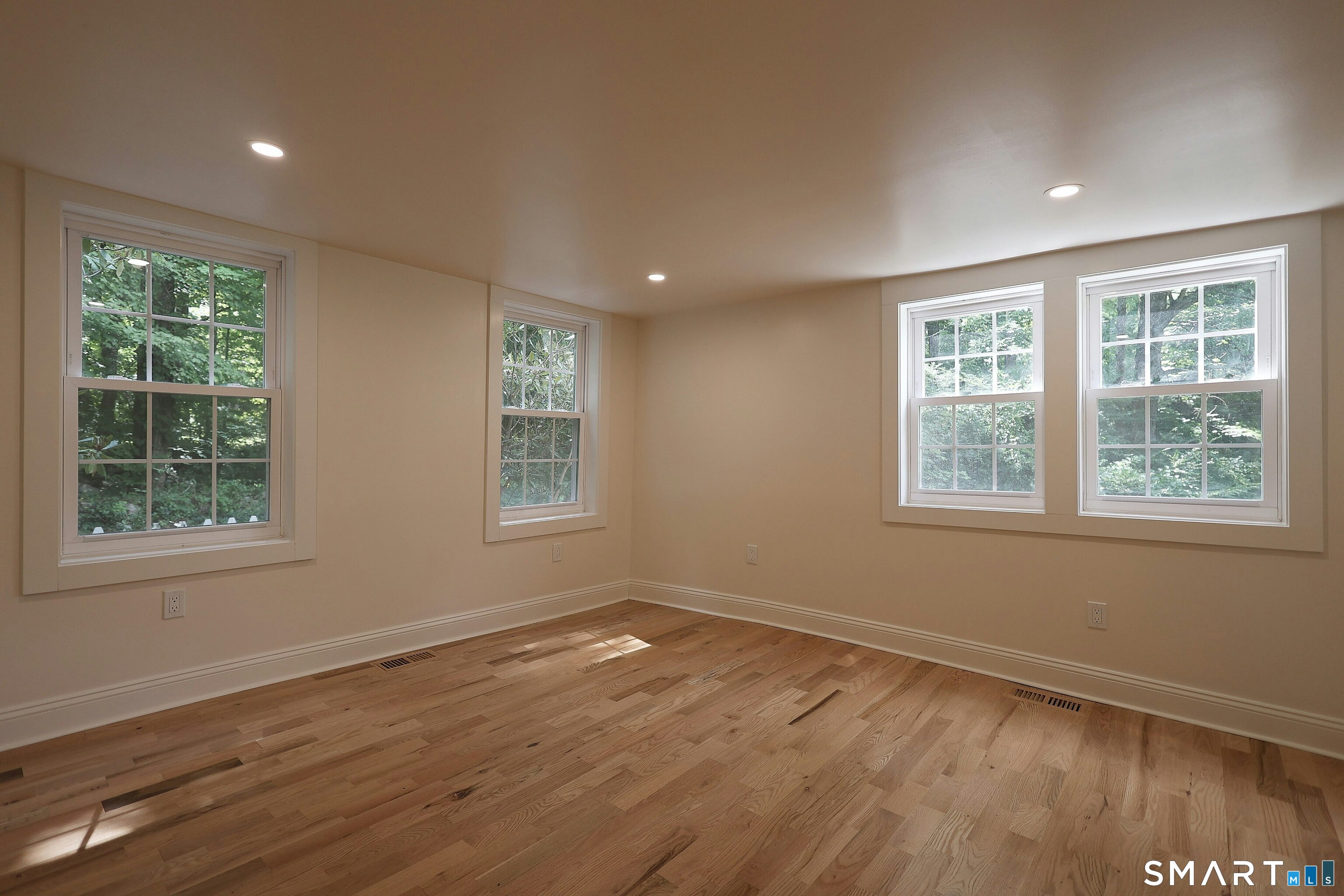 37 Peaceable Street Redding CT 06896