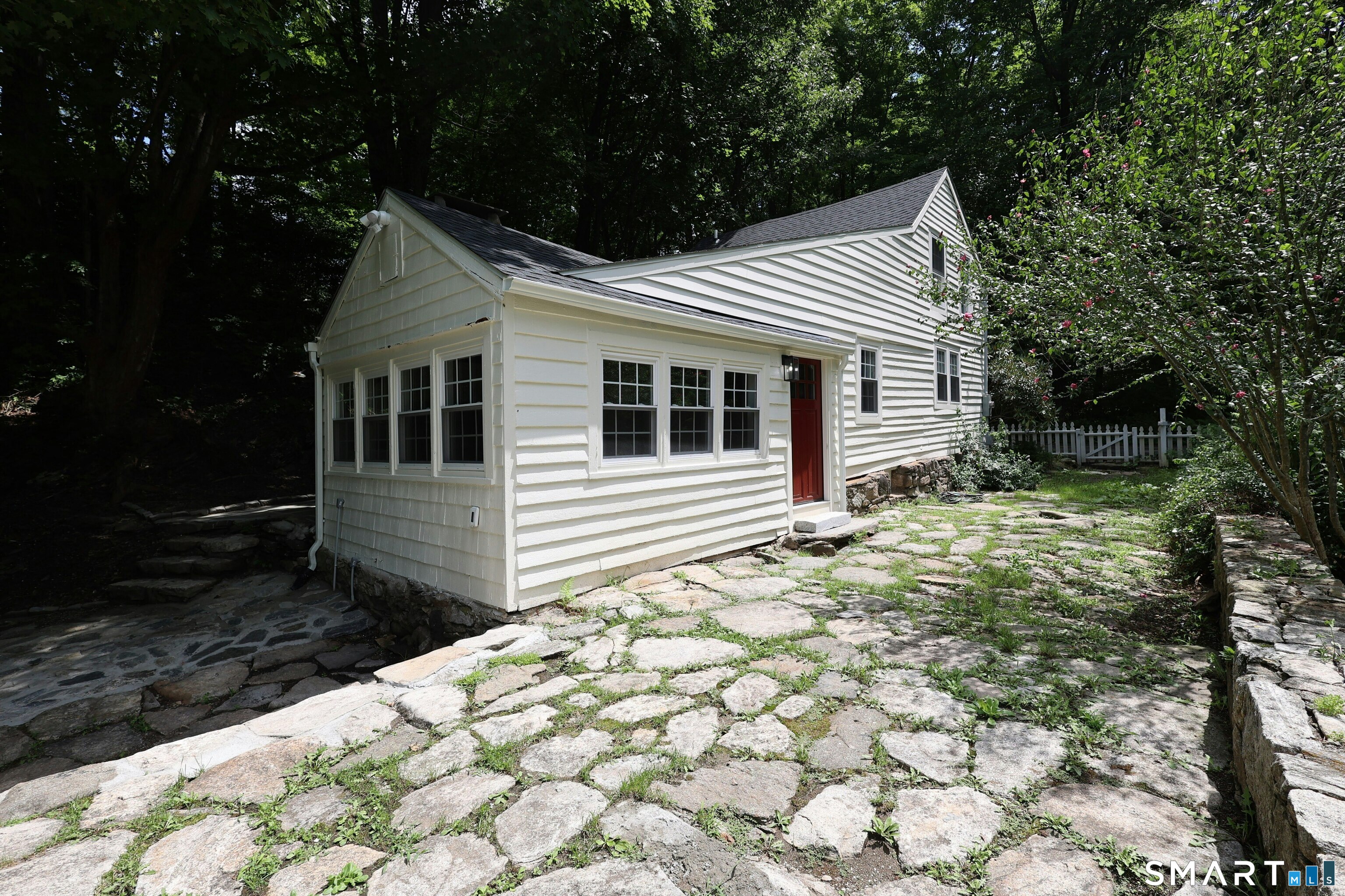 37 Peaceable Street Redding CT 06896