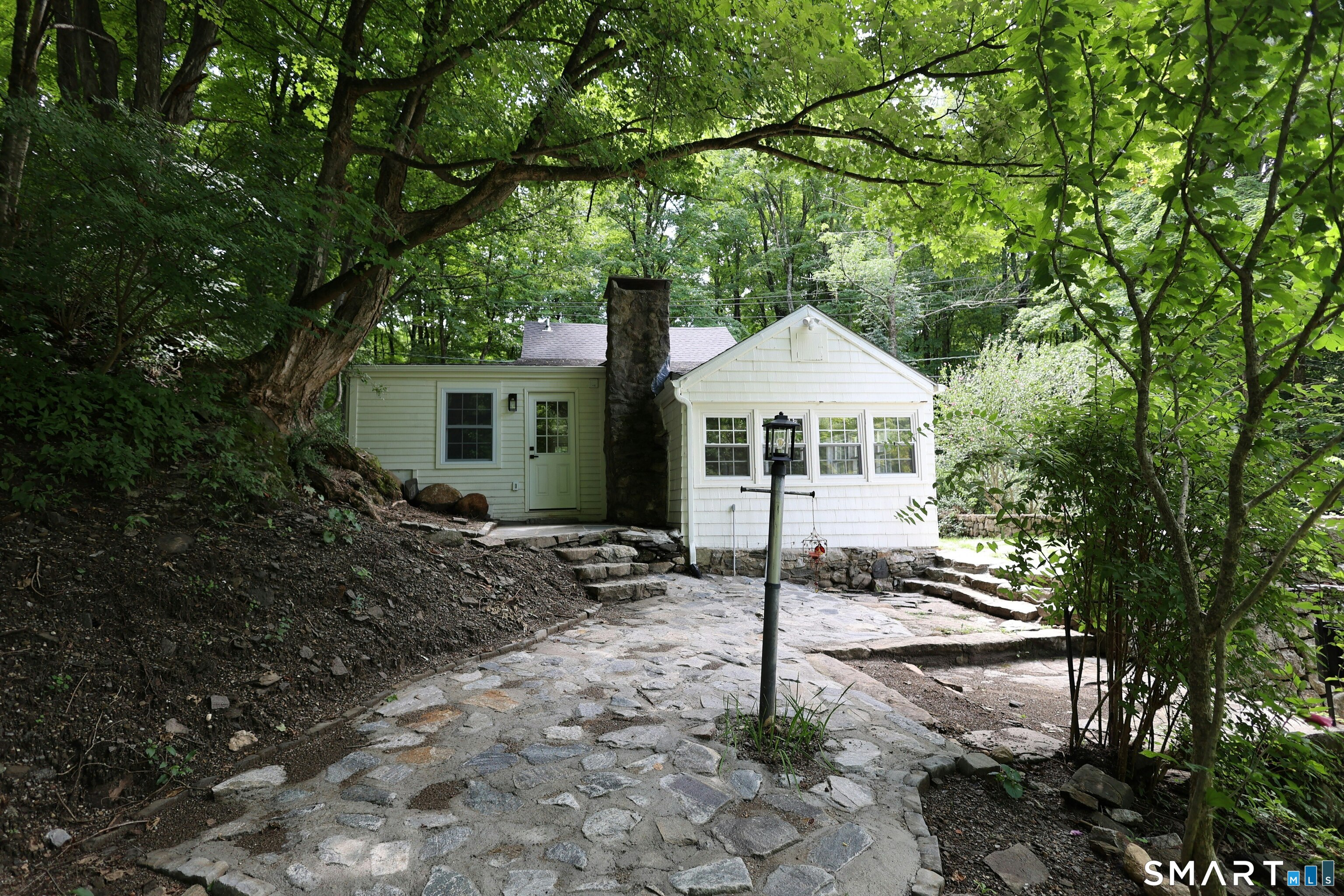 37 Peaceable Street Redding CT 06896