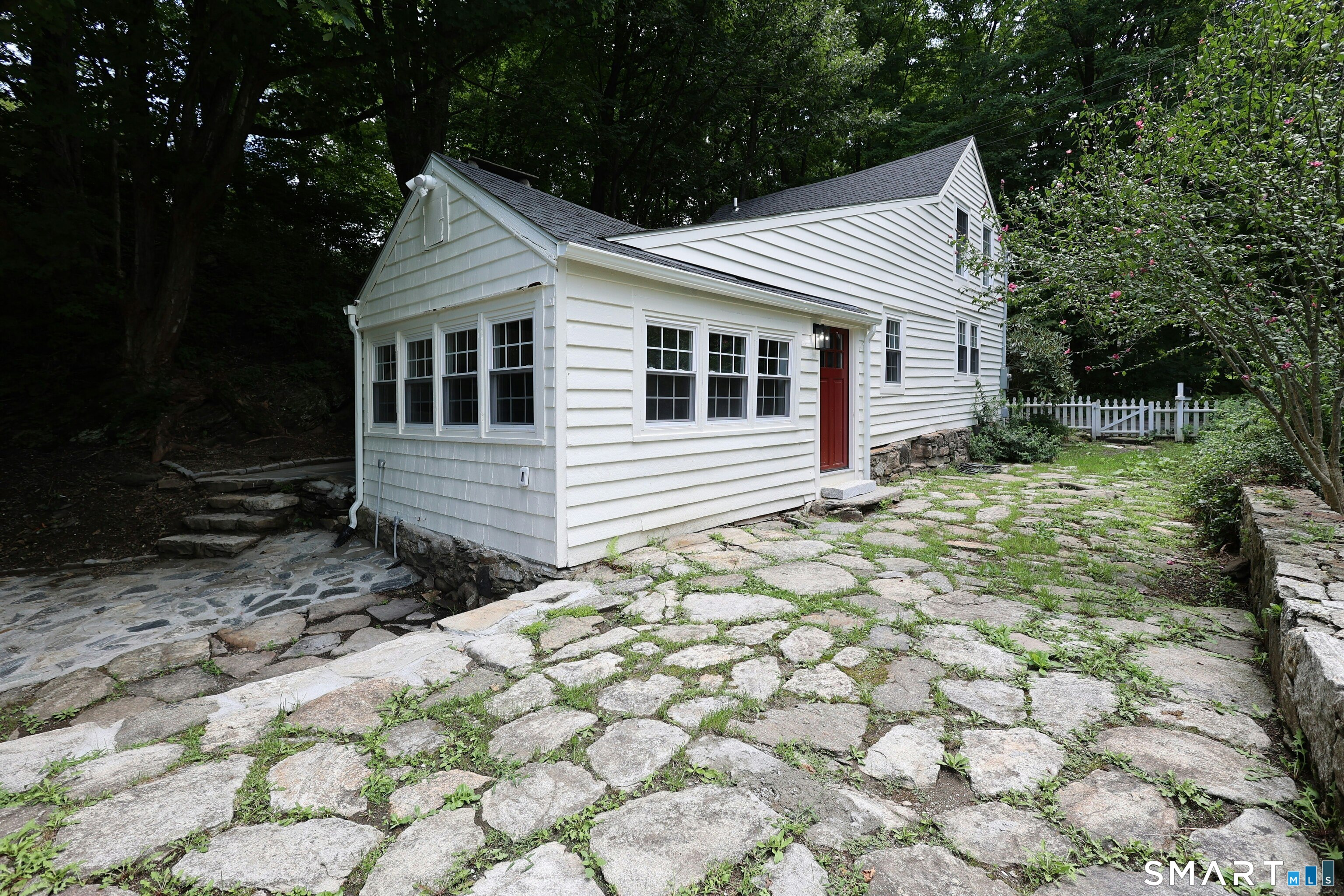 37 Peaceable Street Redding CT 06896