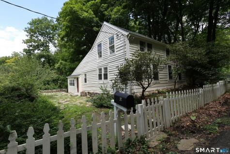 37 Peaceable Street Redding CT 06896