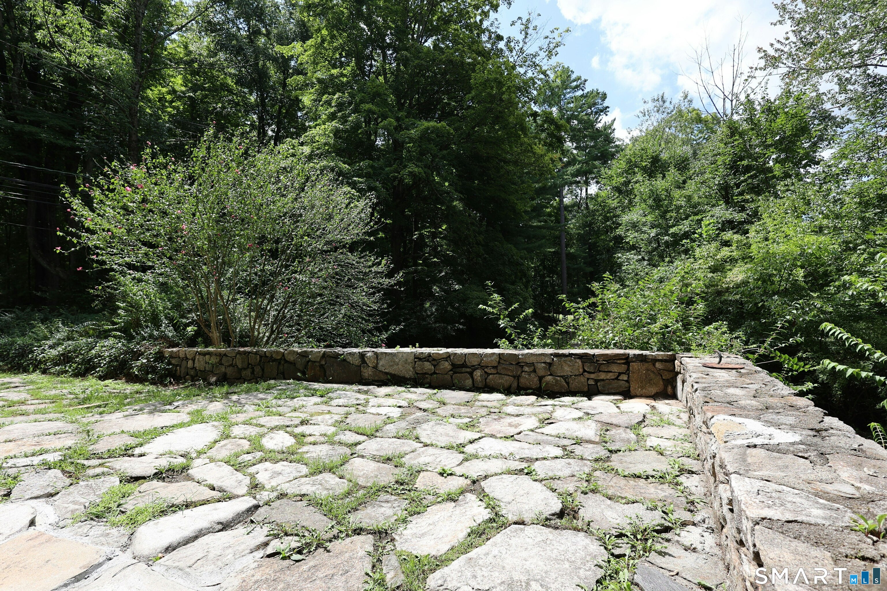 37 Peaceable Street Redding CT 06896