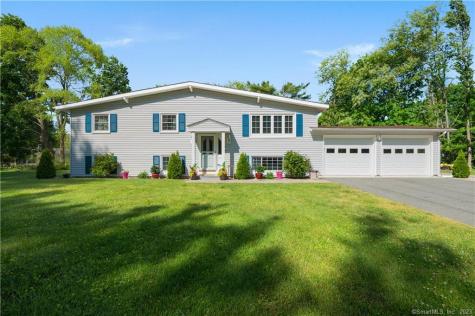 10 London Court Old Saybrook CT 06475