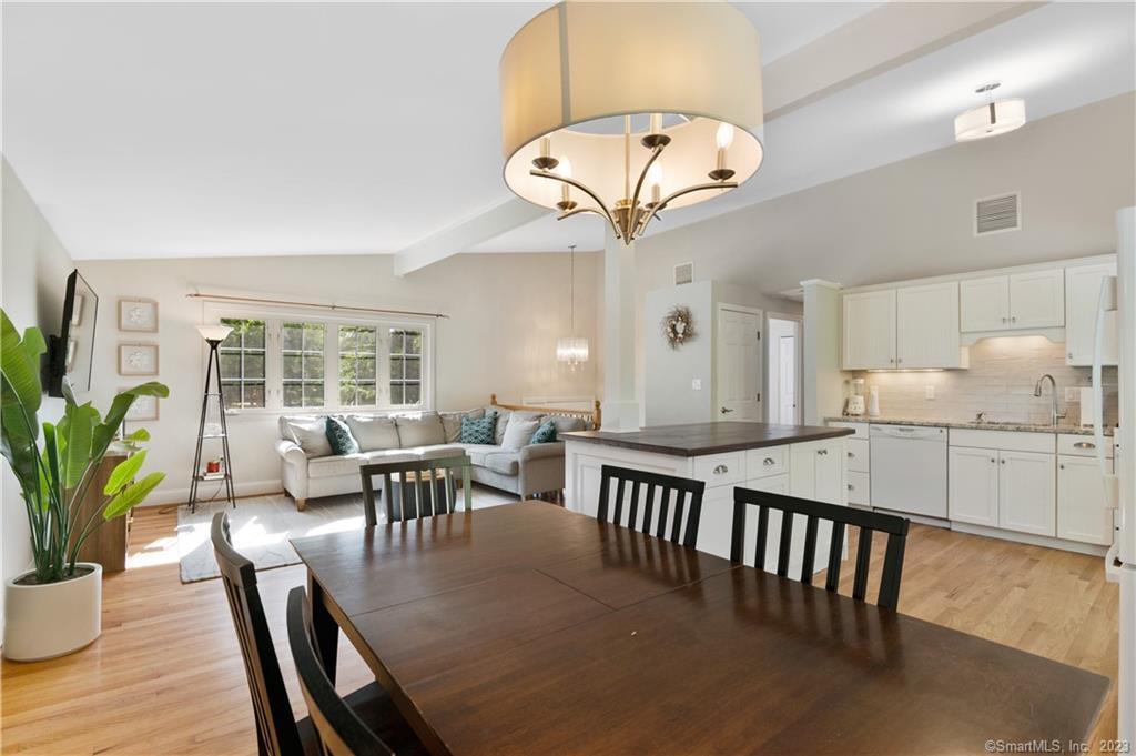 10 London Court Old Saybrook CT 06475