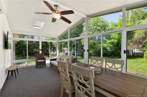 10 London Court Old Saybrook CT 06475
