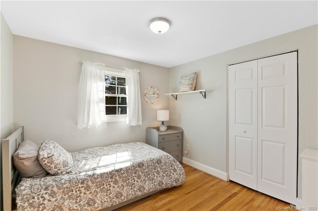 10 London Court Old Saybrook CT 06475