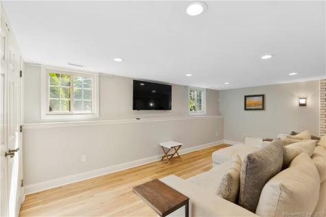10 London Court Old Saybrook CT 06475