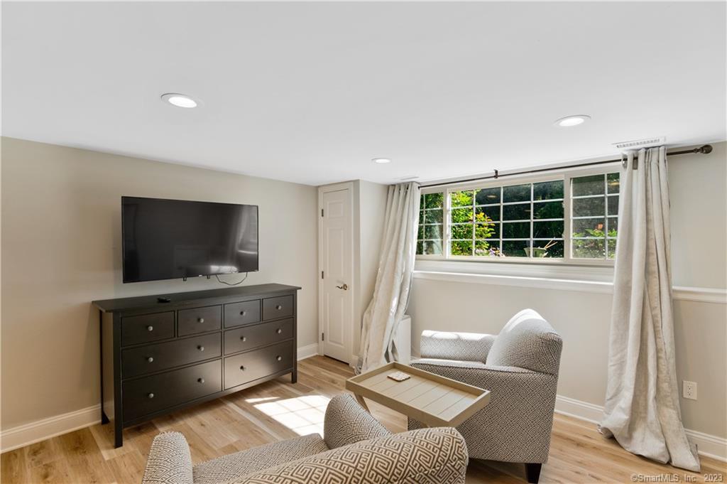 10 London Court Old Saybrook CT 06475