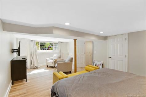 10 London Court Old Saybrook CT 06475