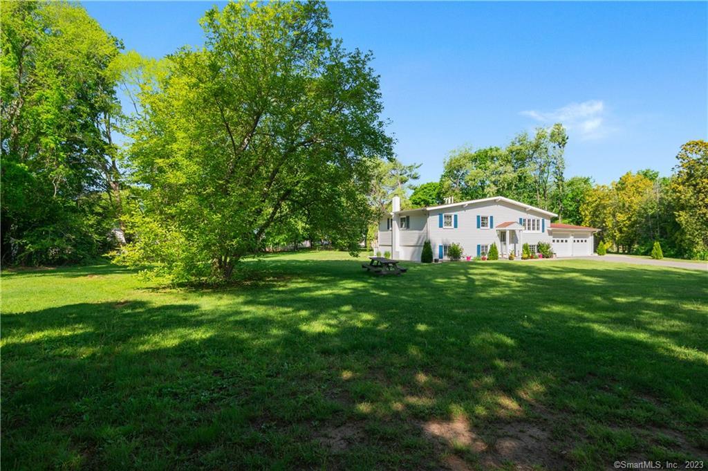 10 London Court Old Saybrook CT 06475