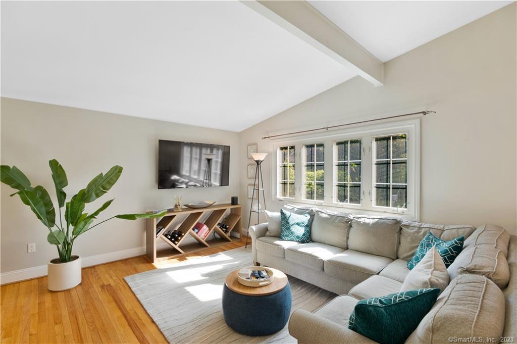 10 London Court Old Saybrook CT 06475