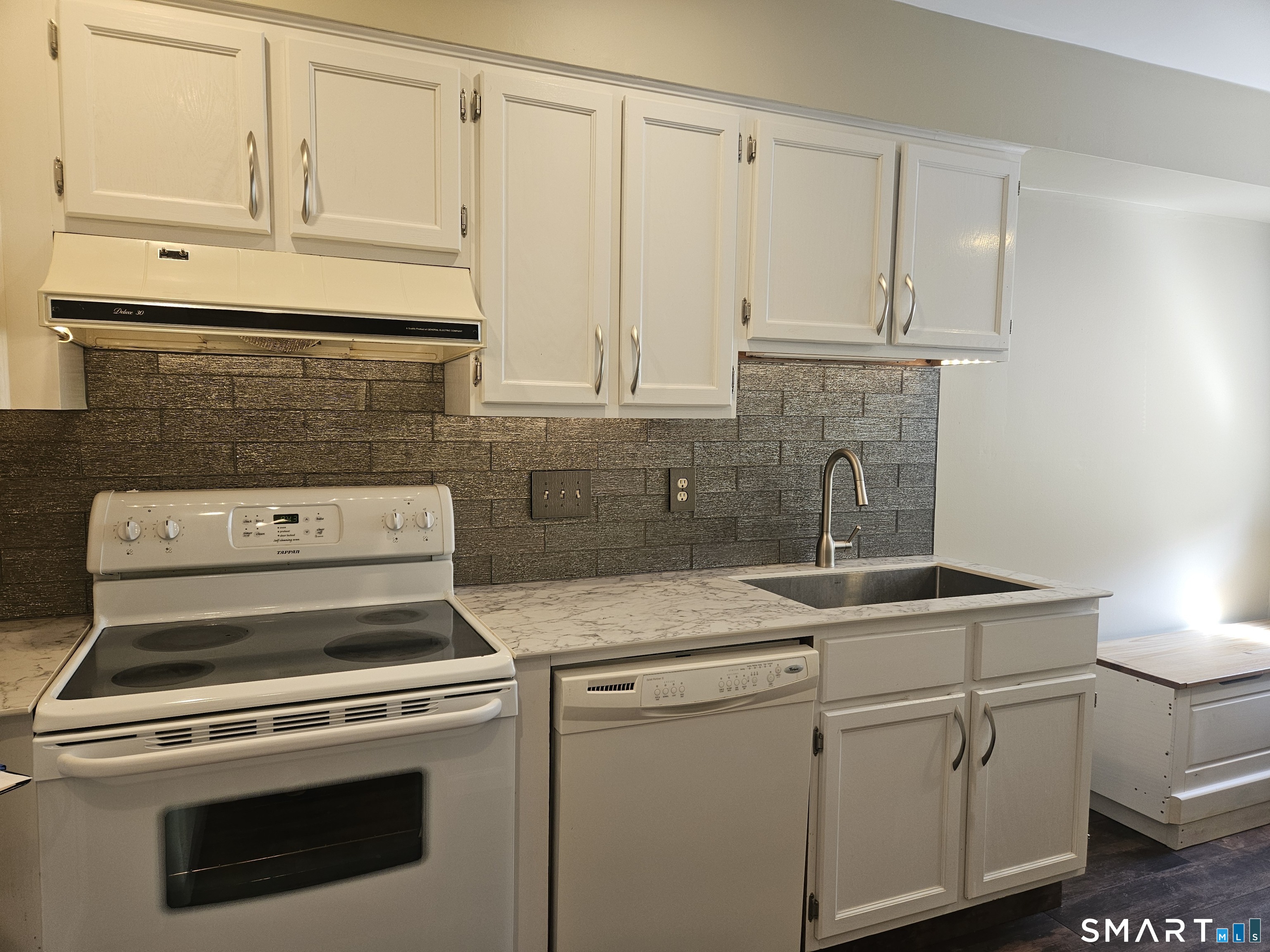 54 Deer Run Bethel CT 06801