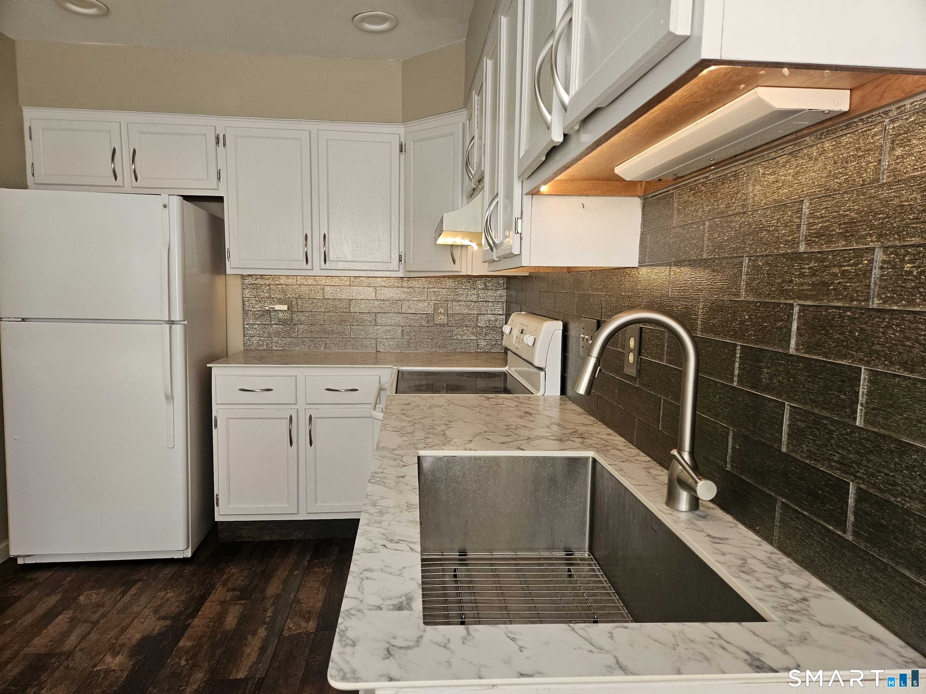 54 Deer Run Bethel CT 06801