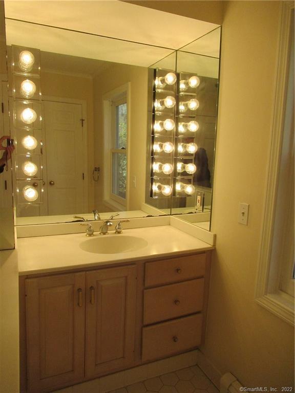 11 Burnt Swamp Road Woodbridge CT 06525