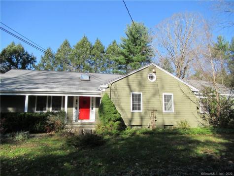 11 Burnt Swamp Road Woodbridge CT 06525