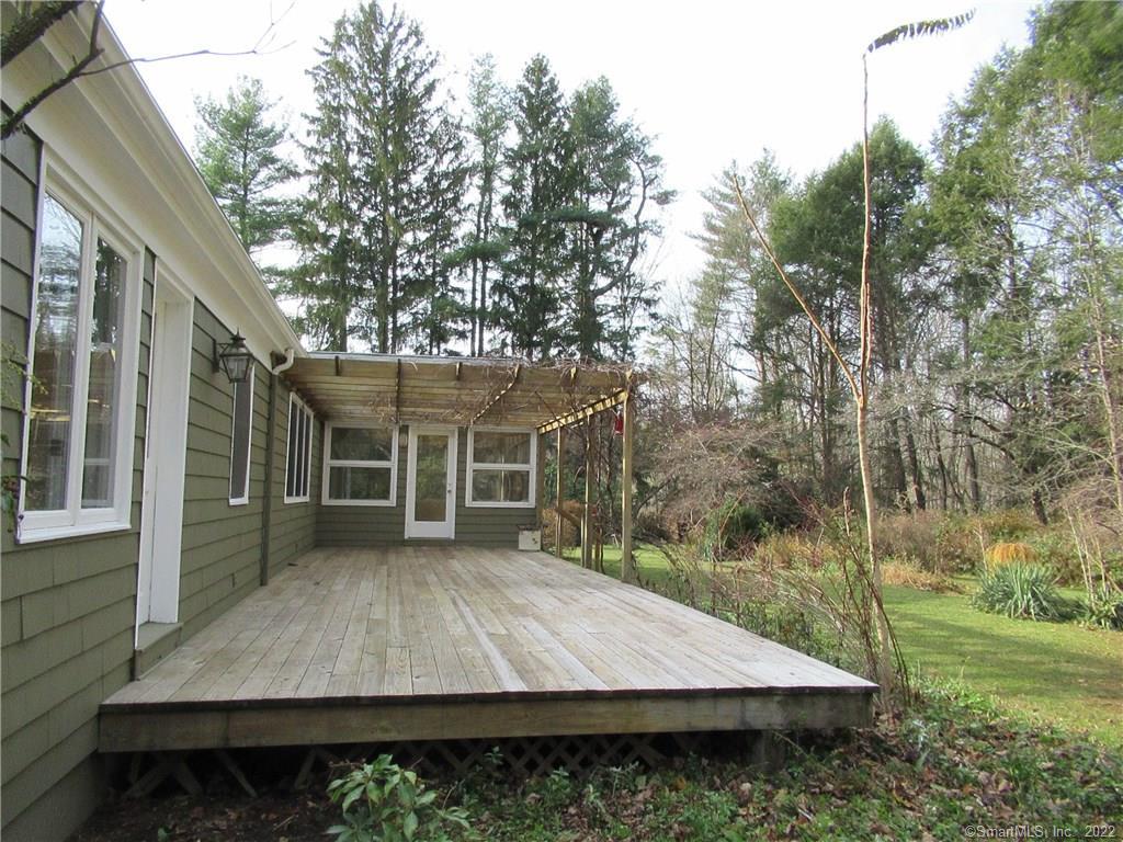 11 Burnt Swamp Road Woodbridge CT 06525
