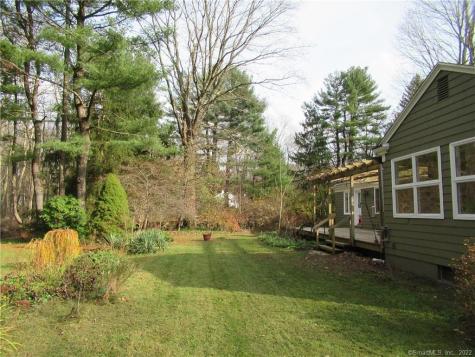 11 Burnt Swamp Road Woodbridge CT 06525