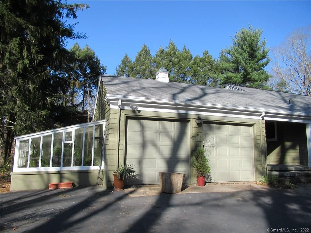 11 Burnt Swamp Road Woodbridge CT 06525