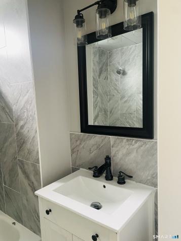 33 Holbrook Street Ansonia CT 06401