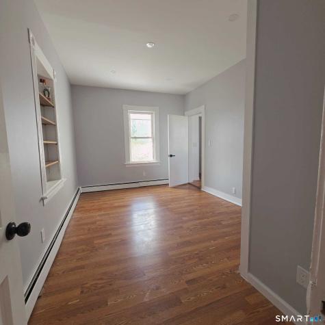 124 Geddes Terrace Waterbury CT 06708