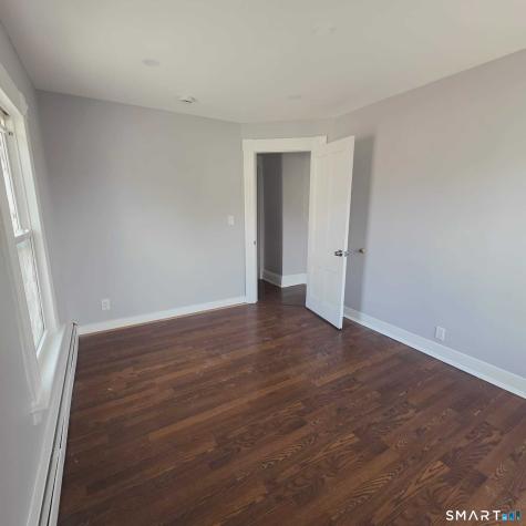 124 Geddes Terrace Waterbury CT 06708