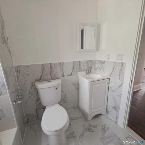 124 Geddes Terrace Waterbury CT 06708