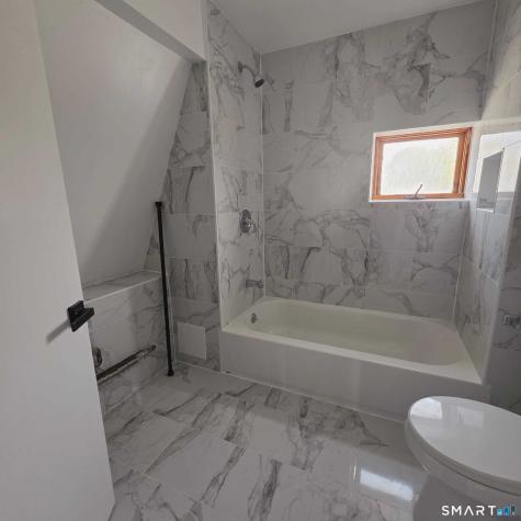124 Geddes Terrace Waterbury CT 06708