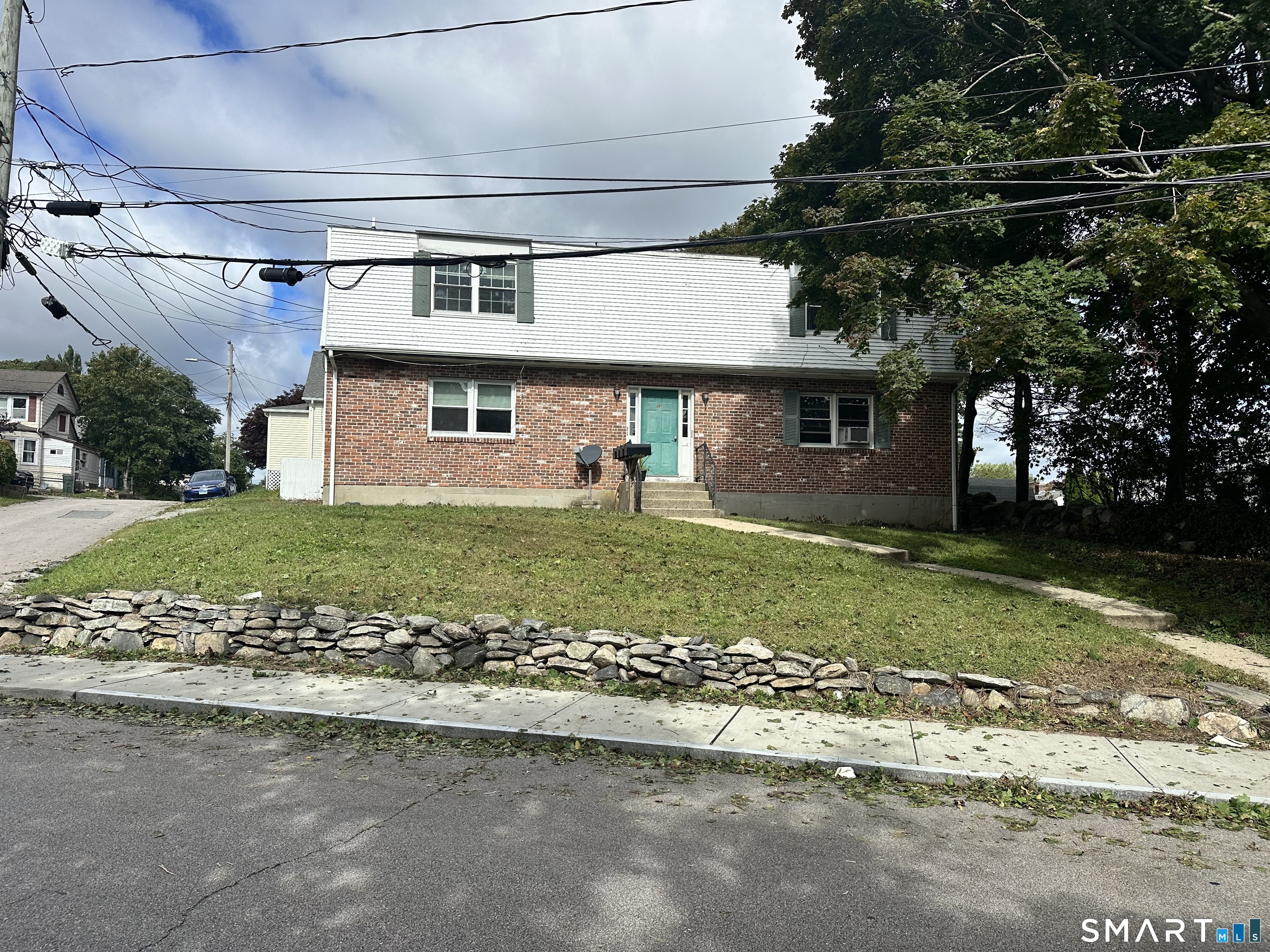 New London CT, 57 Ashcraft Road, Unit 1