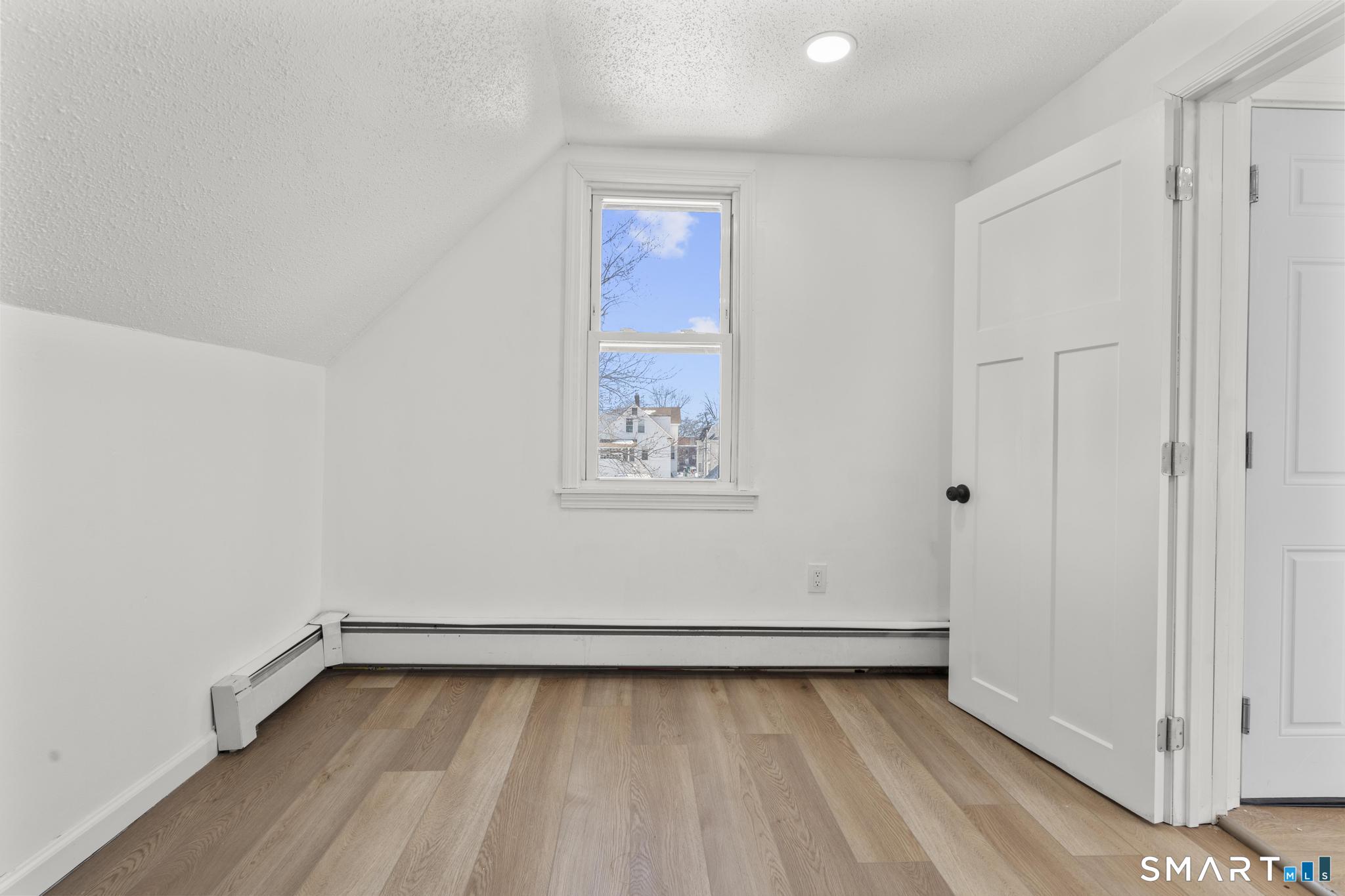 26 Mclean Street Hartford CT 06114