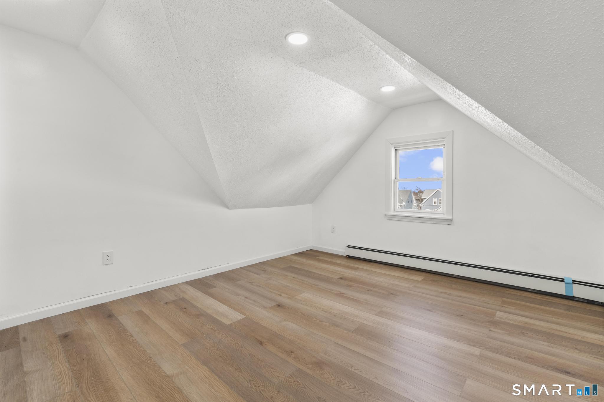 26 Mclean Street Hartford CT 06114