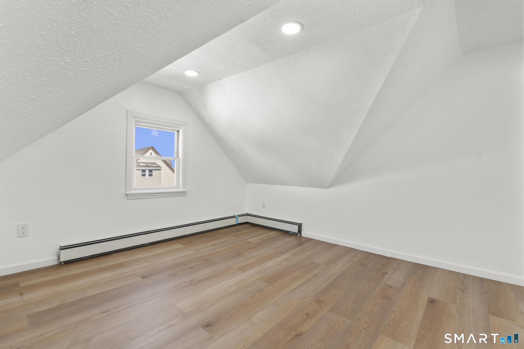 26 Mclean Street Hartford CT 06114