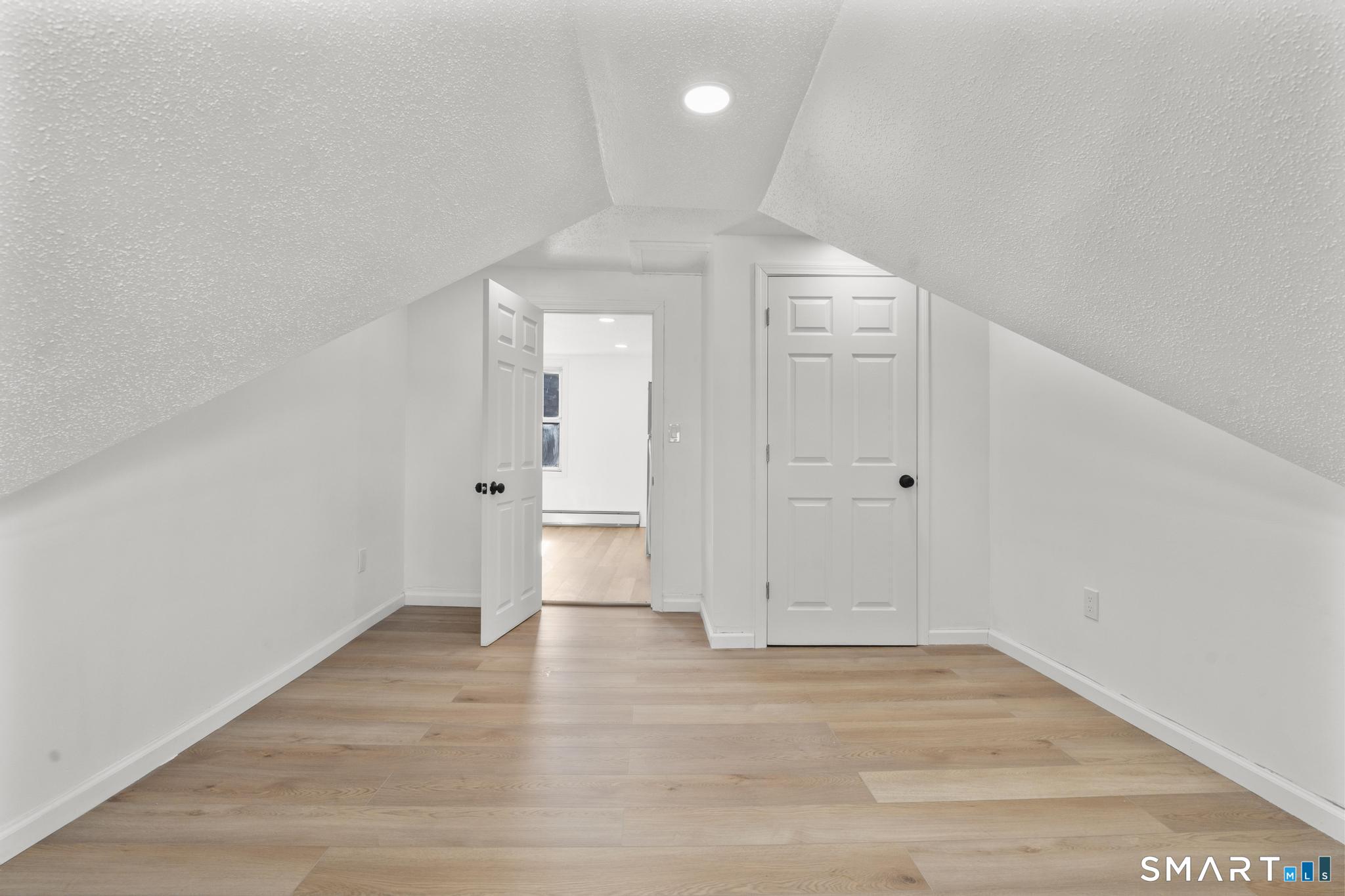 26 Mclean Street Hartford CT 06114