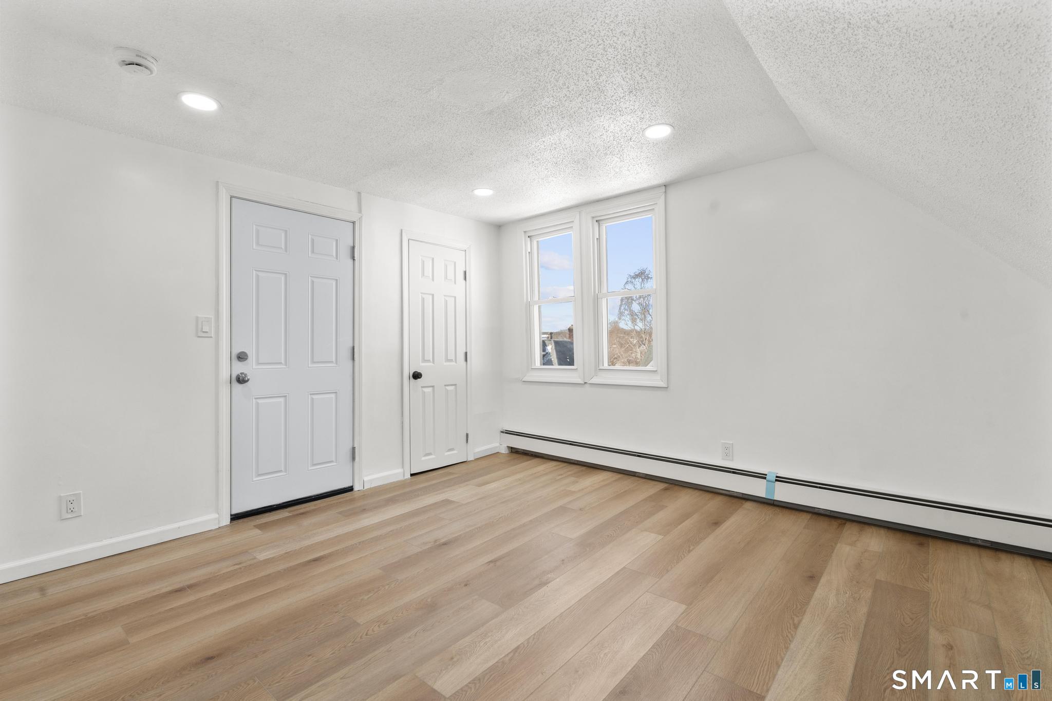 26 Mclean Street Hartford CT 06114