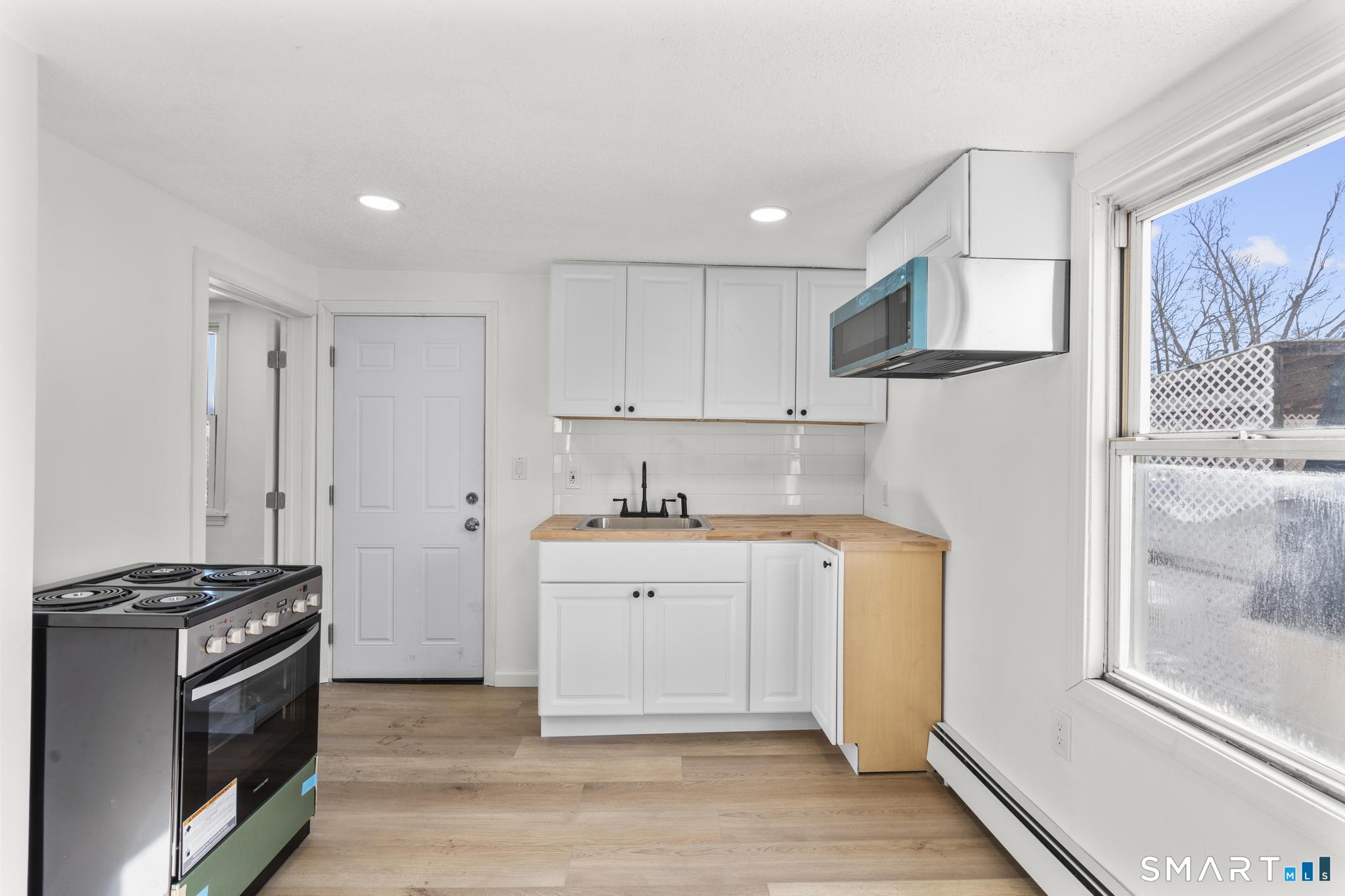 26 Mclean Street Hartford CT 06114