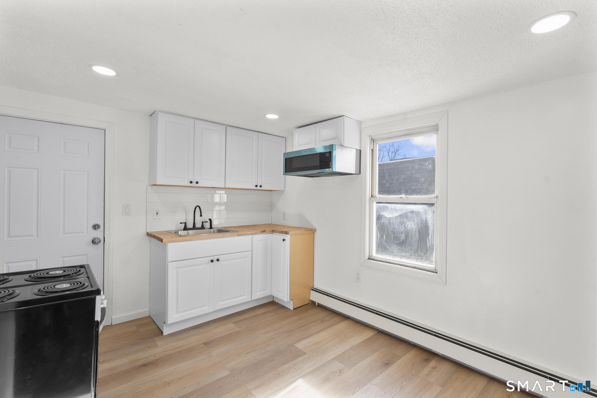 26 Mclean Street Hartford CT 06114