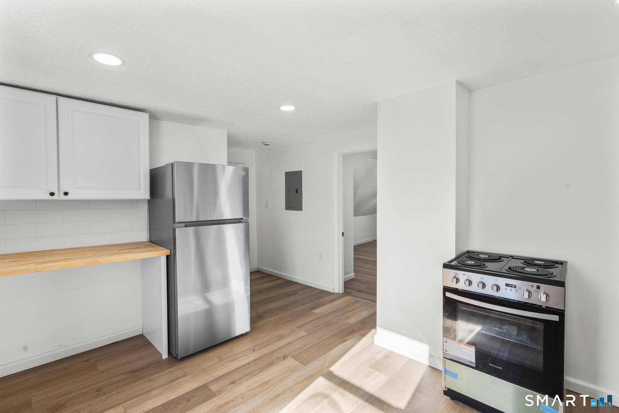 26 Mclean Street Hartford CT 06114