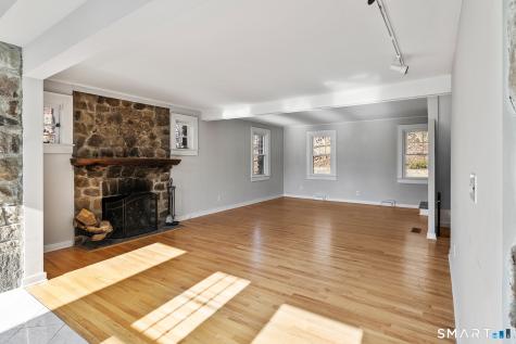 16 Crescent Drive Ridgefield CT 06877