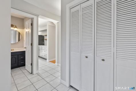 16 Crescent Drive Ridgefield CT 06877