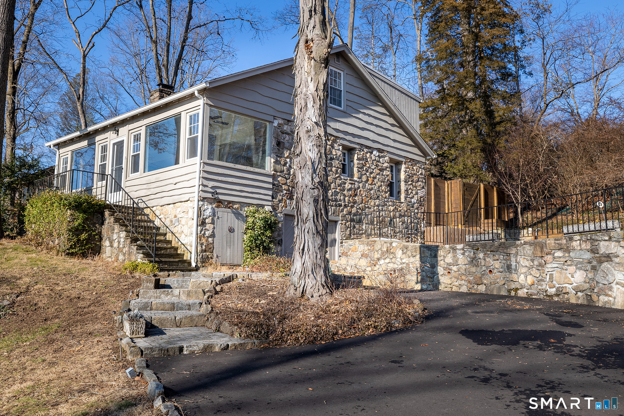 16 Crescent Drive Ridgefield CT 06877