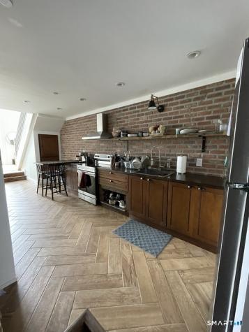 15 River Street Milford CT 06460