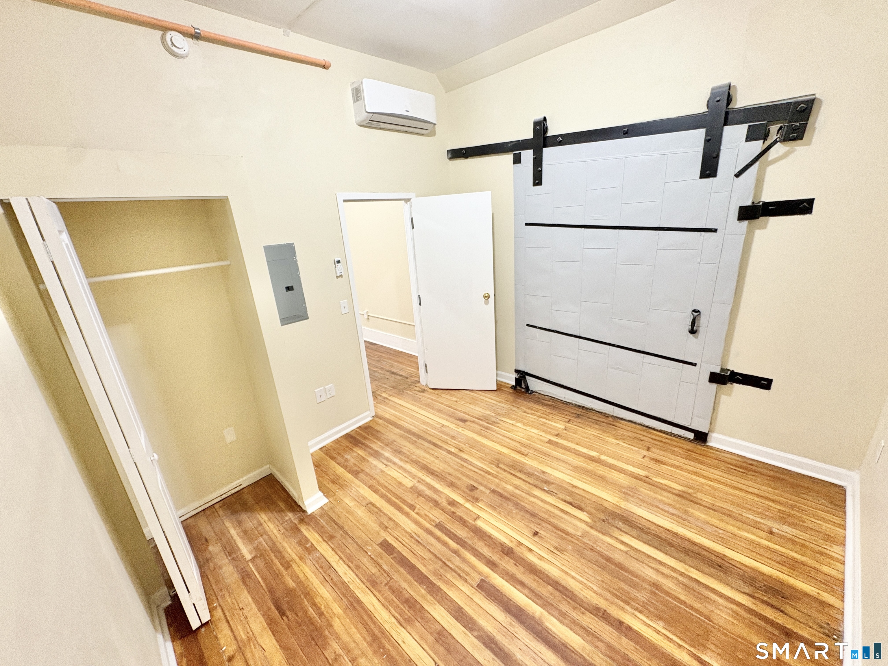 105 Bank Street Waterbury CT 06702