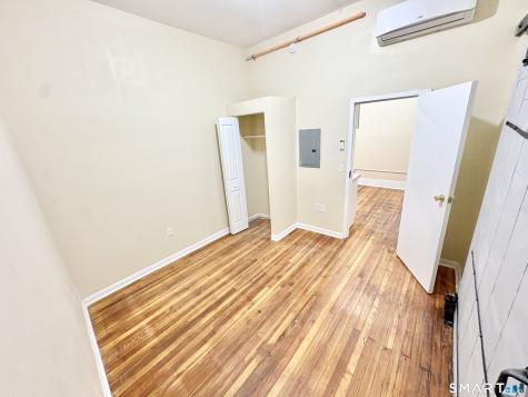 105 Bank Street Waterbury CT 06702