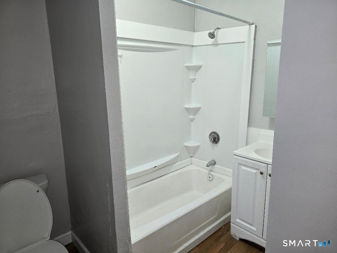5 Hill Street Waterbury CT 06704